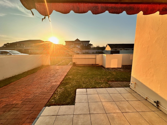 To Let 2 Bedroom Property for Rent in Kidds Beach Eastern Cape